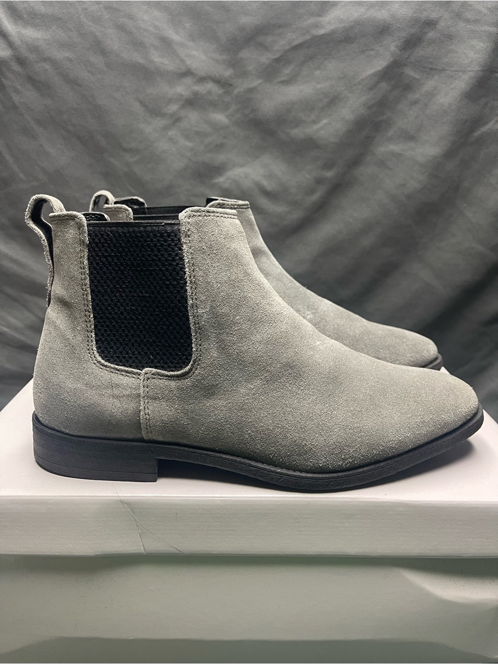 Men’s Kurt Geiger Suede Chelsea Boots - Size 7M